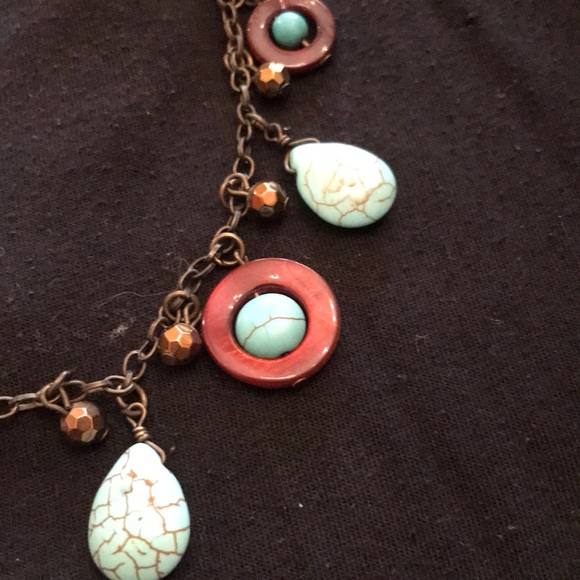 16” turquoise necklace with 4” extension - Picture 3 of 3